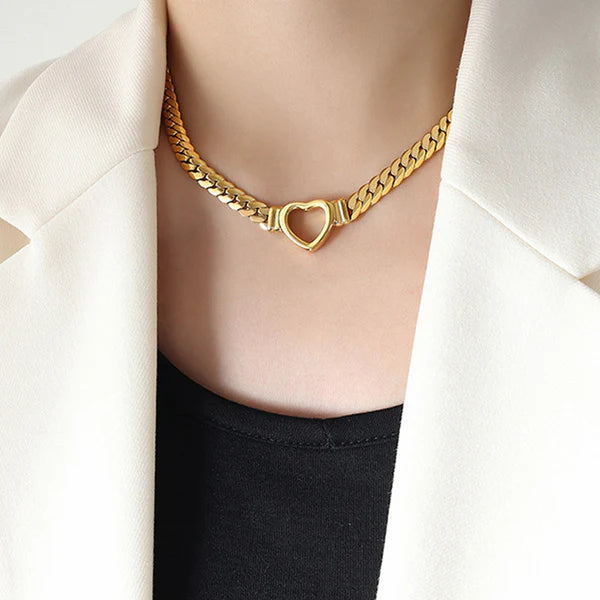 18 KT GOLD PLATED THICK HEART NECKLACE