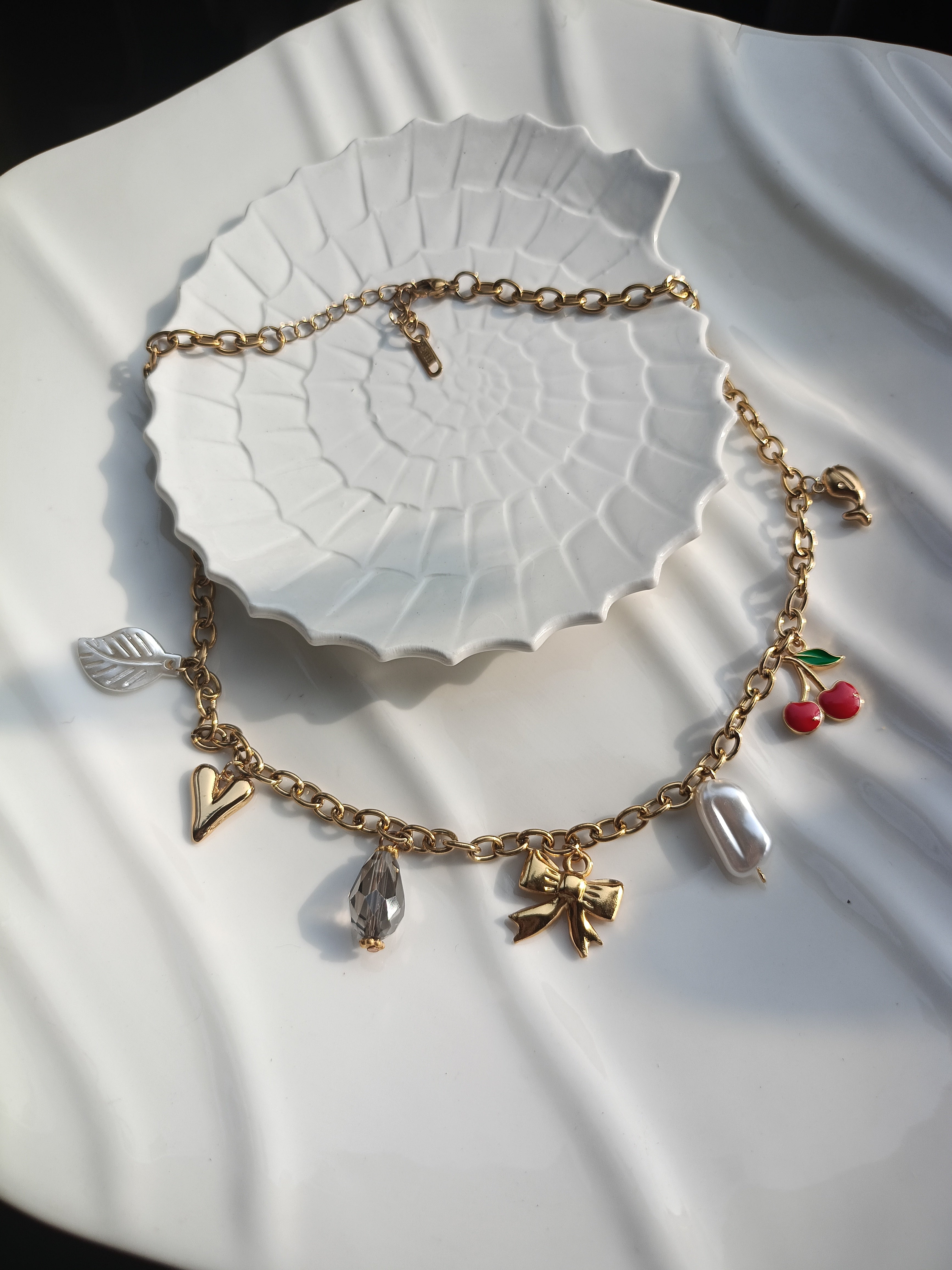 ANTI TARNISH Babe vibe Necklace