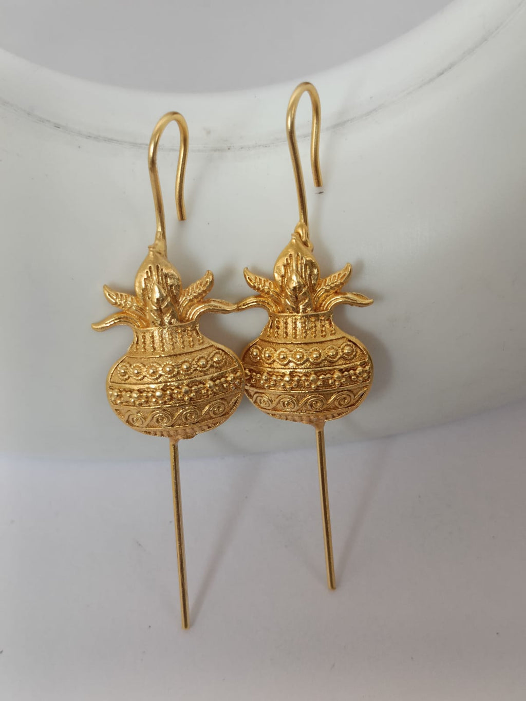 TRADITIONAL EARCUFF KALASH