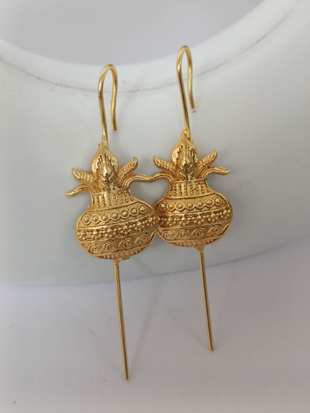 TRADITIONAL EARCUFF KALASH