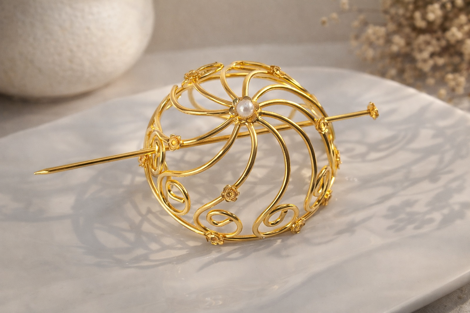 ELEGANT HAIR CAGE BUN