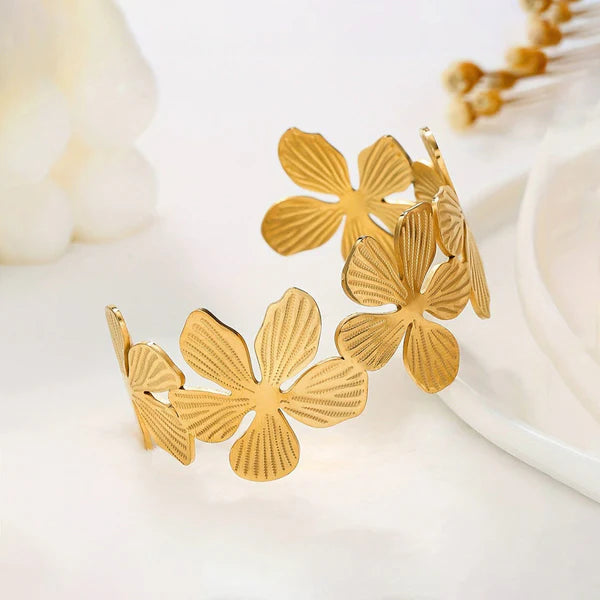 ANTI TARNISH FLOWER BRACELET