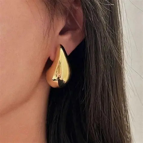 GOLDEN THICK EARRING