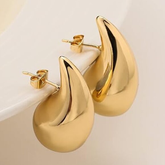 GOLDEN THICK EARRING